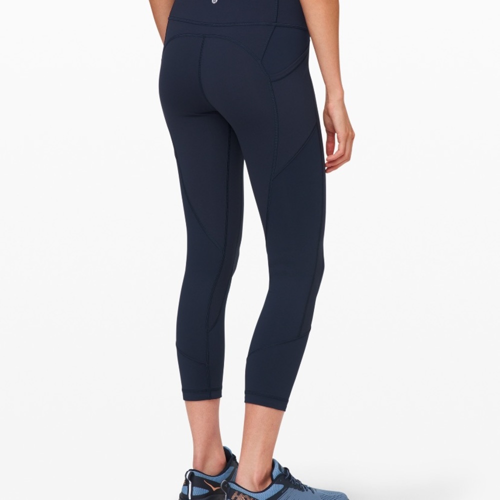 Lululemon all the right places crops 28” size 6